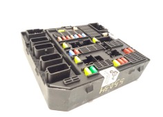 Recambio de caja reles / fusibles para renault scénic iii (jz0/1_) 1.5 dci referencia OEM IAM 284B62342R  