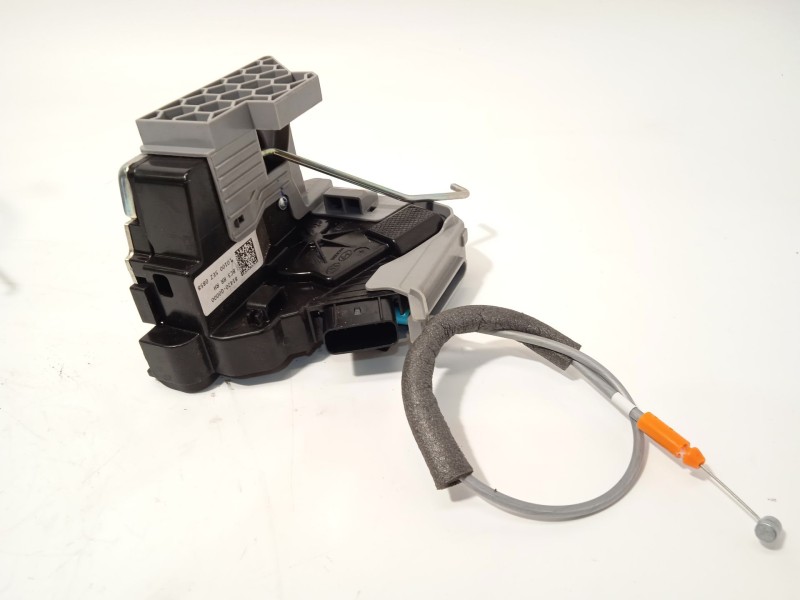 Recambio de cerradura puerta trasera derecha para hyundai i20 iii (bc3, bi3) 1.2 referencia OEM IAM 81420Q0000  