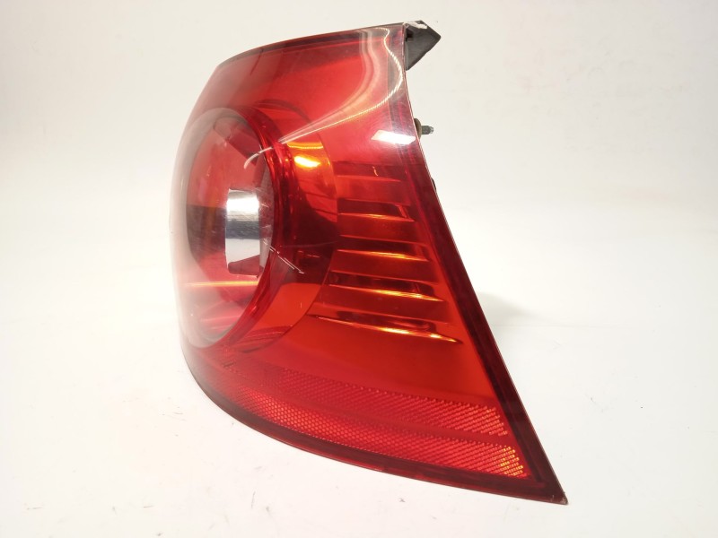 Recambio de piloto trasero derecho para volkswagen golf v (1k1) 1.9 tdi referencia OEM IAM 1K6945096G  89031823