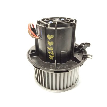 Recambio de motor calefaccion para mercedes-benz clase e (w212) familiar 1.8 cgi cat referencia OEM IAM V2419002 2048200208 A204