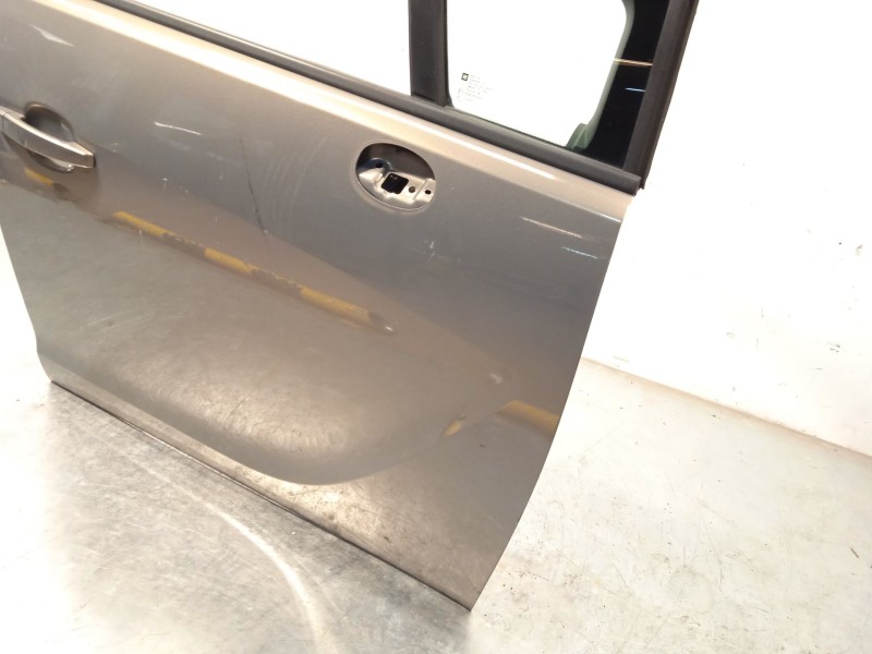 Recambio de puerta delantera derecha para opel meriva b monospace (s10) 1.4 (75) referencia OEM IAM 39144652 13309252 