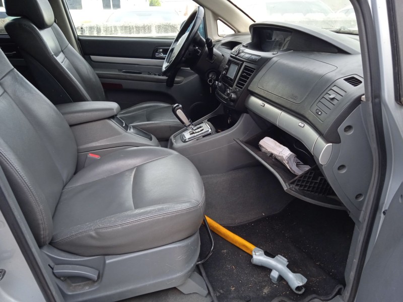 ssangyong rodius i del año 2010