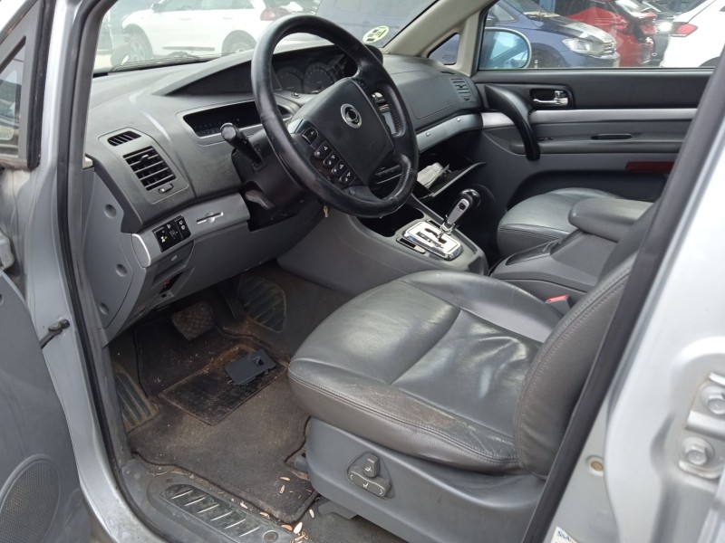 ssangyong rodius i del año 2010