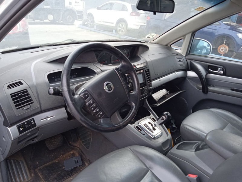 ssangyong rodius i del año 2010