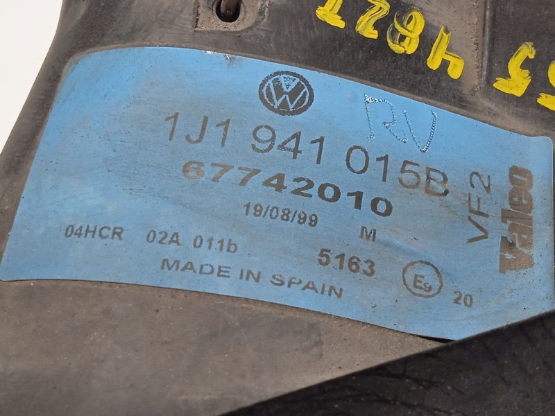 Recambio de faro izquierdo para volkswagen golf iv (1j1) 1.9 sdi referencia OEM IAM 1J1941015B 1J1941017B 67742010