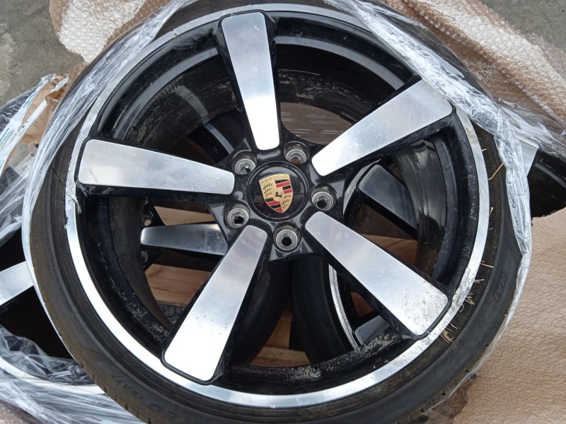 porsche 911 descapotable (992) del año 2024