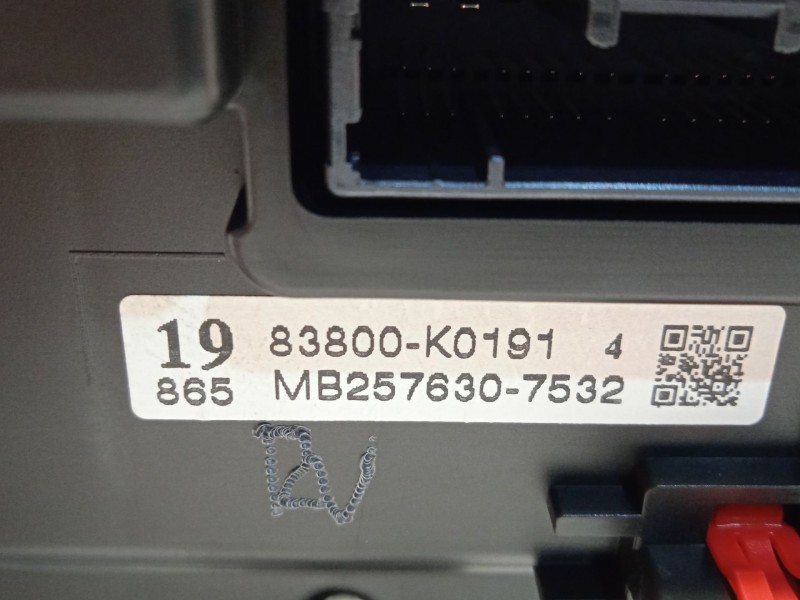 Recambio de cuadro instrumentos para toyota yaris (_p21_, _pa1_, _ph1_) 1.5 (mxpa11) referencia OEM IAM 83800K0191  MB2576307532