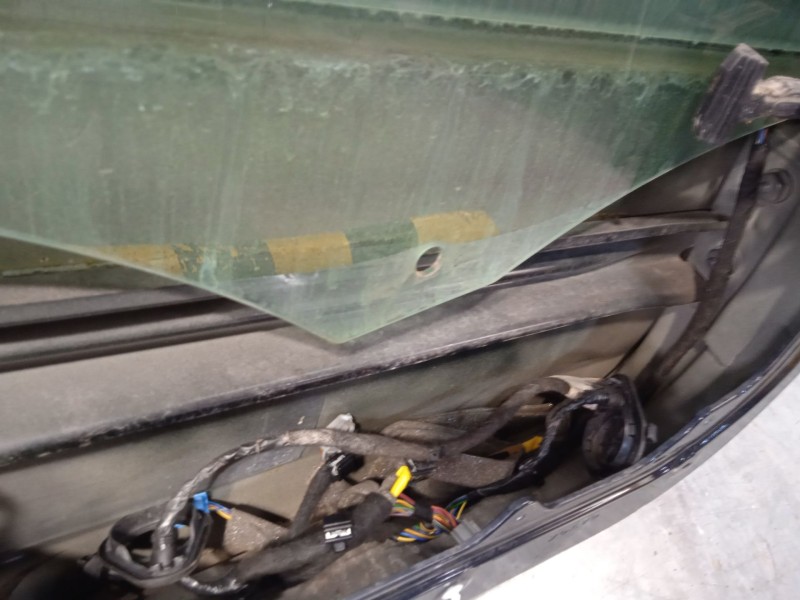 Recambio de puerta trasera izquierda para volvo s60 ii (134) d2 referencia OEM IAM 32228974 31298042 