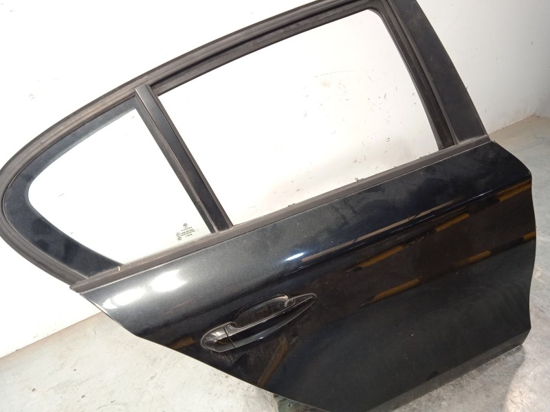 Recambio de puerta trasera derecha para bmw 1 (e87) 116 i referencia OEM IAM 5A2A384 41525A2A384 
