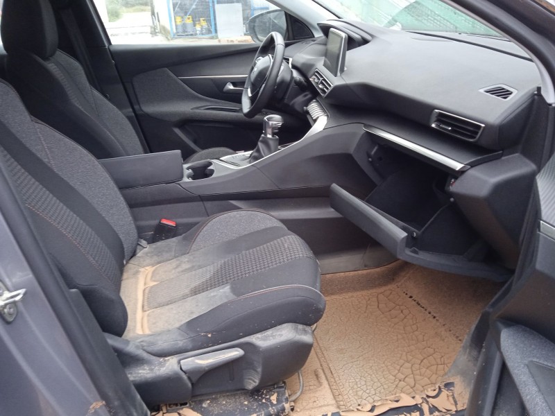 peugeot 3008 ii suv (mc_, mr_, mj_, m4_) del año 2023