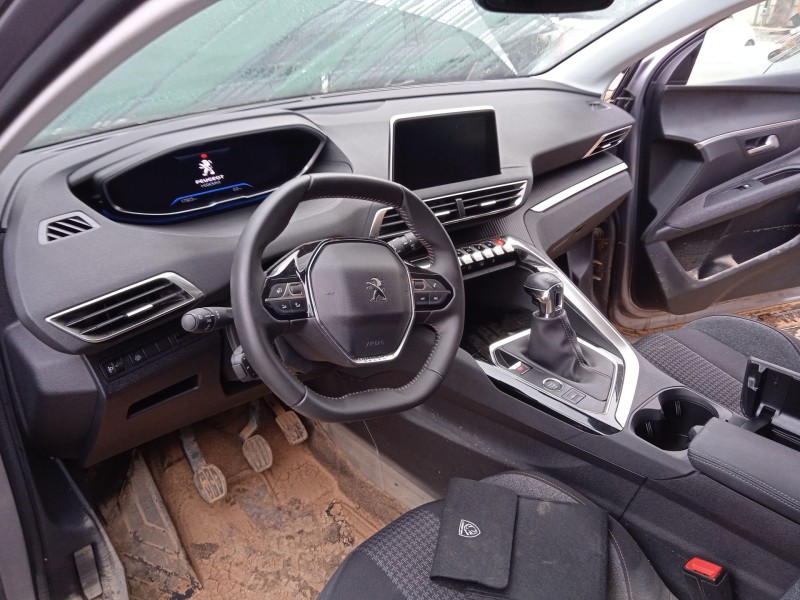 peugeot 3008 ii suv (mc_, mr_, mj_, m4_) del año 2023