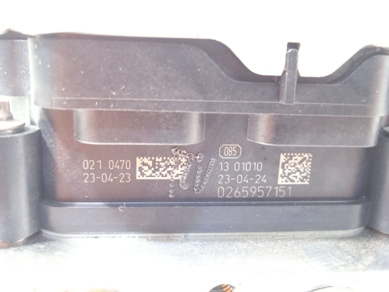 Recambio de abs para toyota yaris cross (mxp_) 1.5 hybrid (mxpj10) referencia OEM IAM 445400D861 0265957151 970400