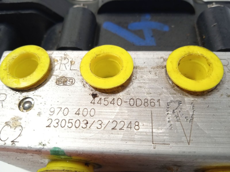 Recambio de abs para toyota yaris cross (mxp_) 1.5 hybrid (mxpj10) referencia OEM IAM 445400D861 0265957151 970400