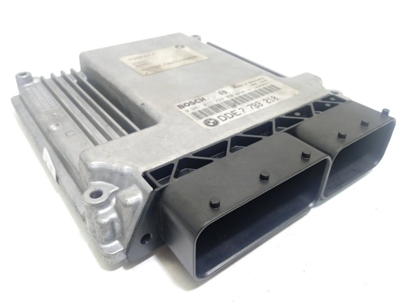 Recambio de centralita motor uce para bmw 5 (e60) 530 d referencia OEM IAM 7793210  0281011224