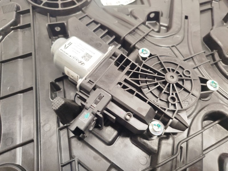 Recambio de elevalunas delantero derecho para hyundai i30 (pde, pd, pden) 1.5 referencia OEM IAM 82480G4180 82460G4010 