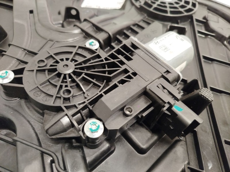 Recambio de elevalunas delantero izquierdo para hyundai i30 (pde, pd, pden) 1.5 referencia OEM IAM 82470G4140 82450G4010 