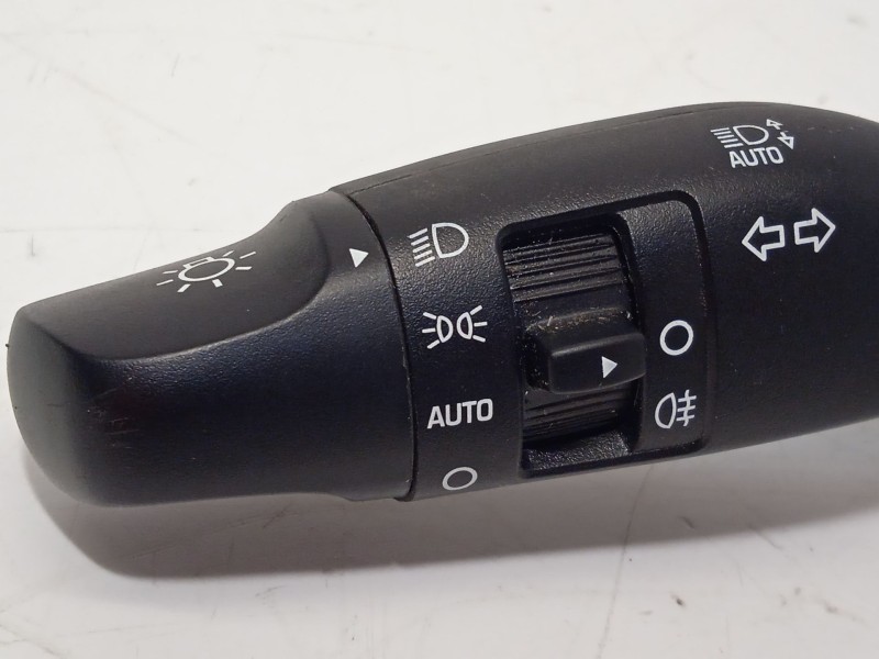 Recambio de mando intermitentes para hyundai i20 iii (bc3, bi3) 1.2 referencia OEM IAM 93404Q0855  