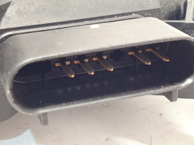 Recambio de cerradura puerta delantera derecha para volvo s60 ii (134) d2 referencia OEM IAM 31301739  