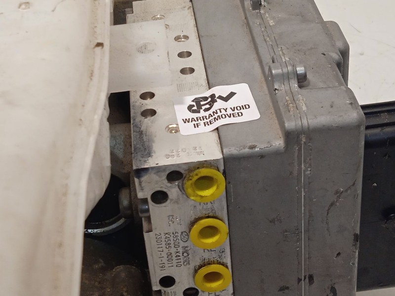 Recambio de abs para hyundai kona referencia OEM IAM 58500K4110 K458500011 