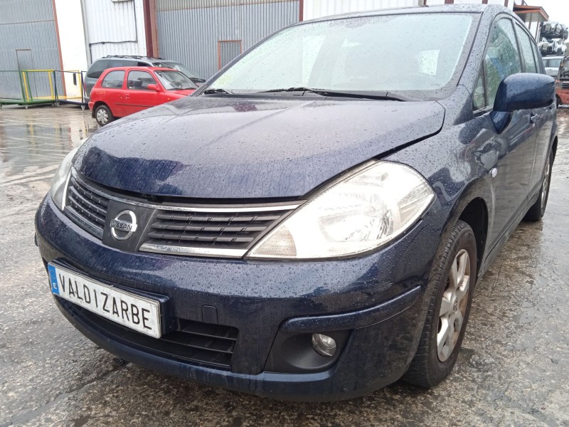 nissan tiida hatchback (c11) del año 2009