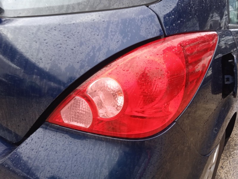 nissan tiida hatchback (c11) del año 2009