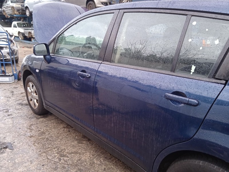 nissan tiida hatchback (c11) del año 2009