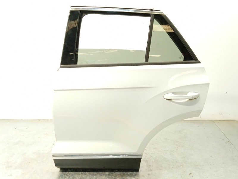 Recambio de puerta trasera izquierda para volkswagen t-roc (a11, d11) 1.6 tdi referencia OEM IAM 2GA833051AG  