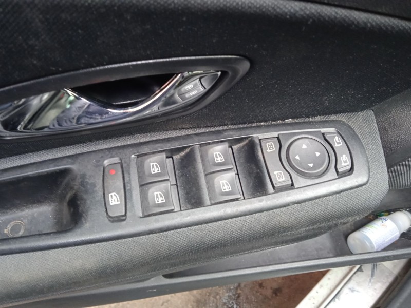 renault megane iii hatchback (bz0/1_, b3_) del año 2015