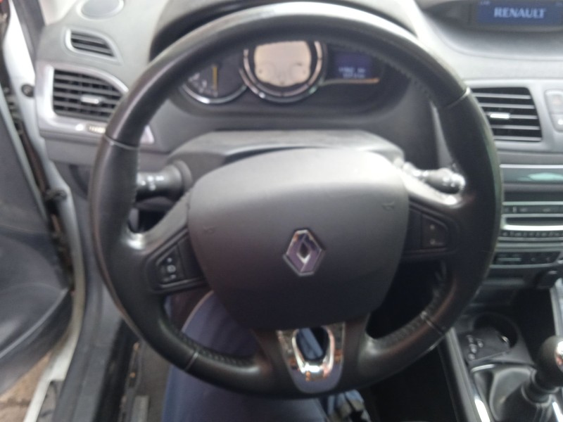 renault megane iii hatchback (bz0/1_, b3_) del año 2015