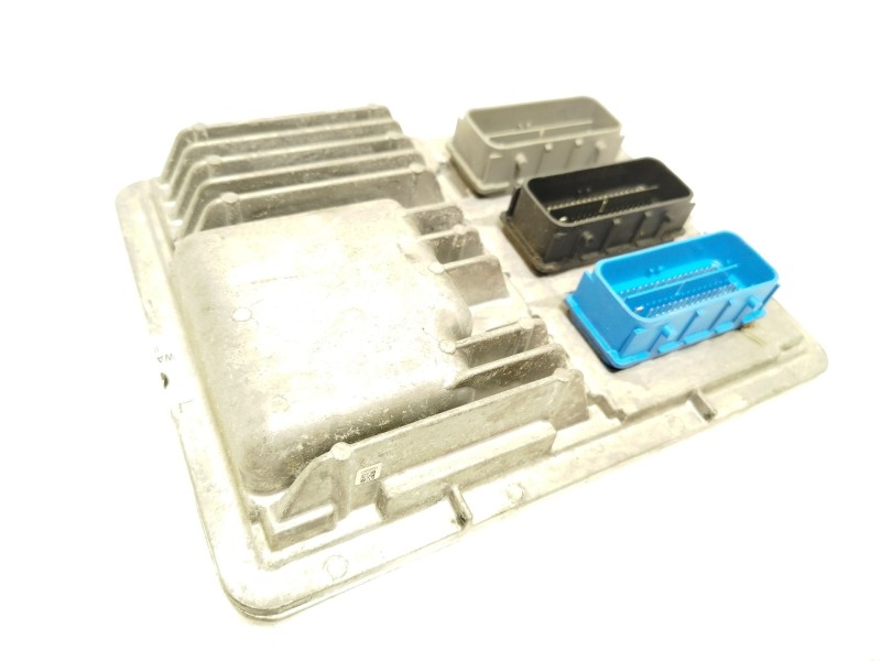 Recambio de centralita motor uce para opel astra k (b16) 1.4 turbo (68) referencia OEM IAM 12679845  