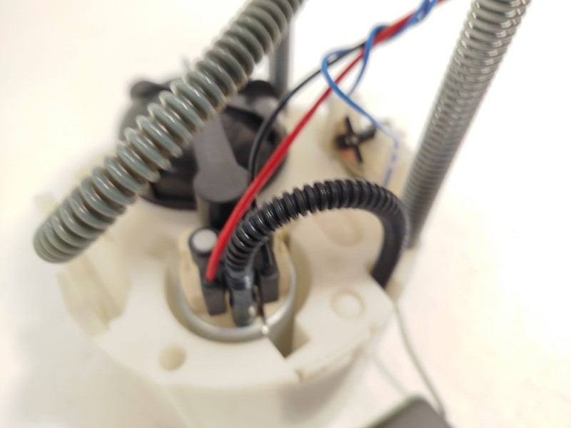 Recambio de bomba combustible para opel astra k (b16) 1.4 turbo (68) referencia OEM IAM 13507894  