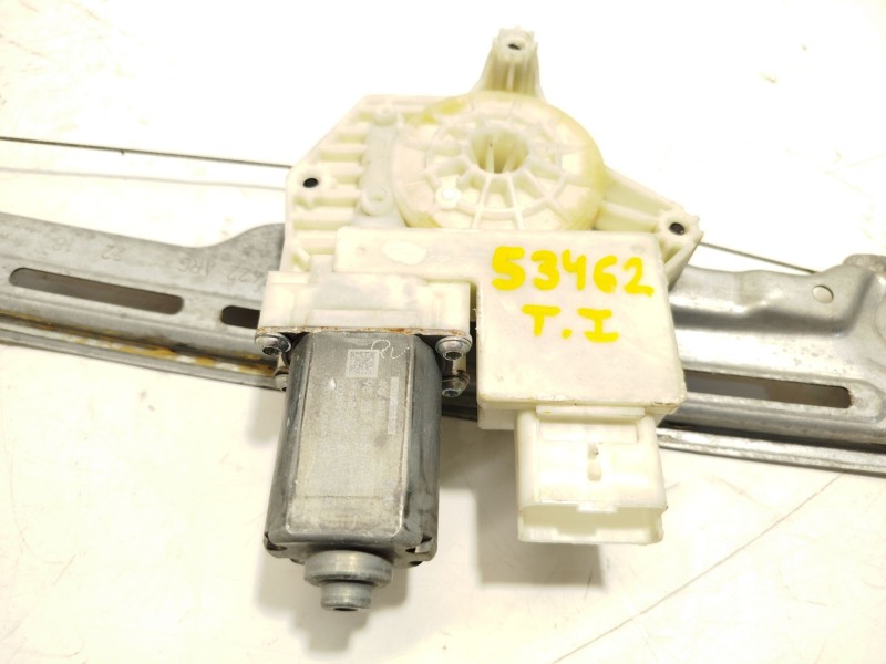 Recambio de elevalunas trasero izquierdo para peugeot 308 1.5 hdi referencia OEM IAM 9825710580  