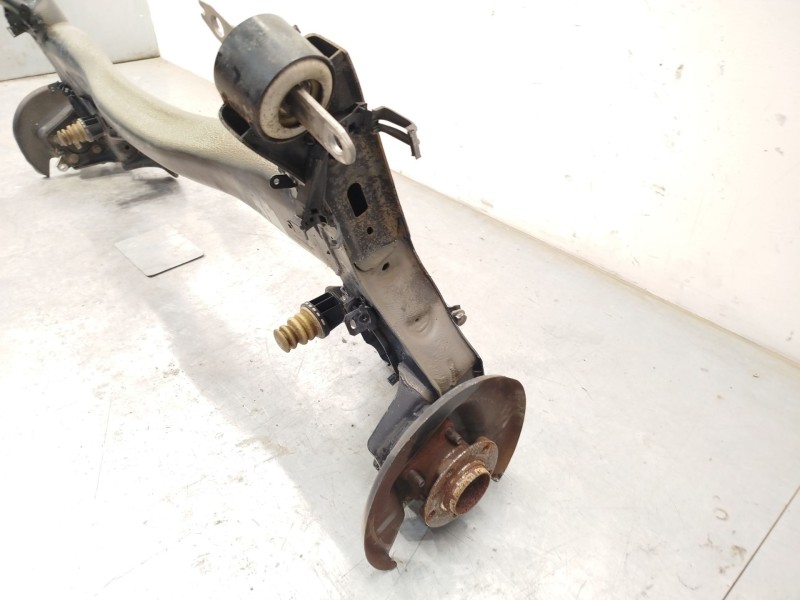 Recambio de puente trasero para peugeot 308 1.5 hdi referencia OEM IAM 1630729480  