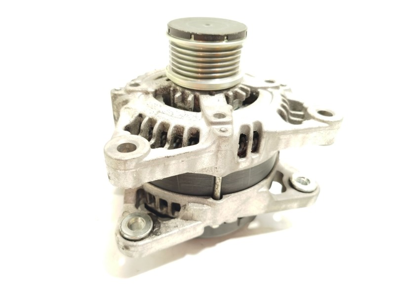 Recambio de alternador para peugeot 308 1.5 hdi referencia OEM IAM 9820893880  MS1042119580