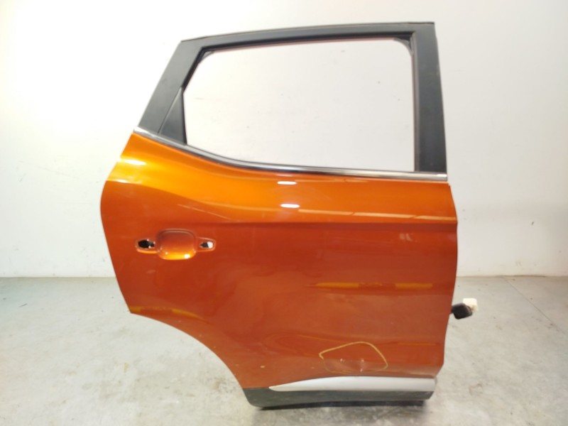 Recambio de puerta trasera derecha para mg mg zs suv 1.5 vti referencia OEM IAM 10322168  