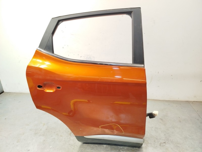 Recambio de puerta trasera derecha para mg mg zs suv 1.5 vti referencia OEM IAM 10322168  
