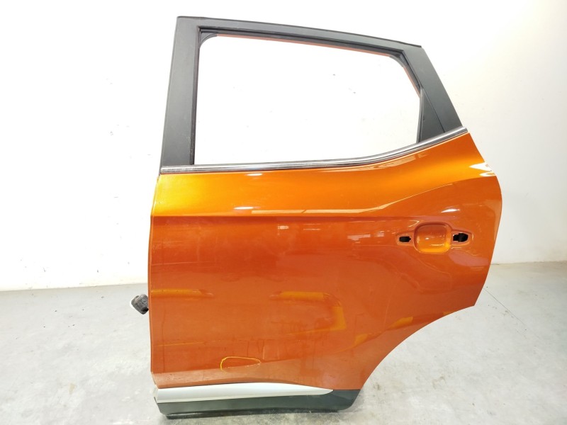 Recambio de puerta trasera izquierda para mg mg zs suv 1.5 vti referencia OEM IAM 10322167  