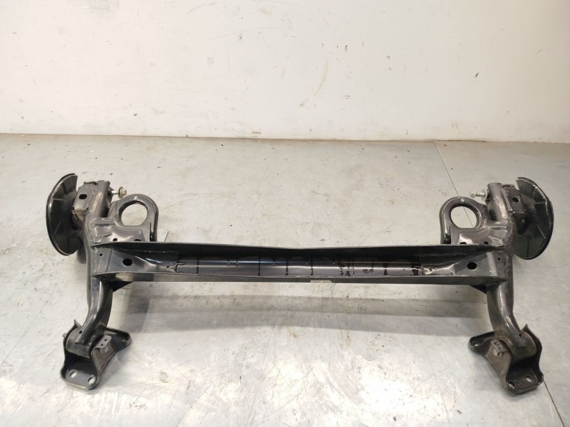 Recambio de puente trasero para mg mg zs suv 1.5 vti referencia OEM IAM 10238433  