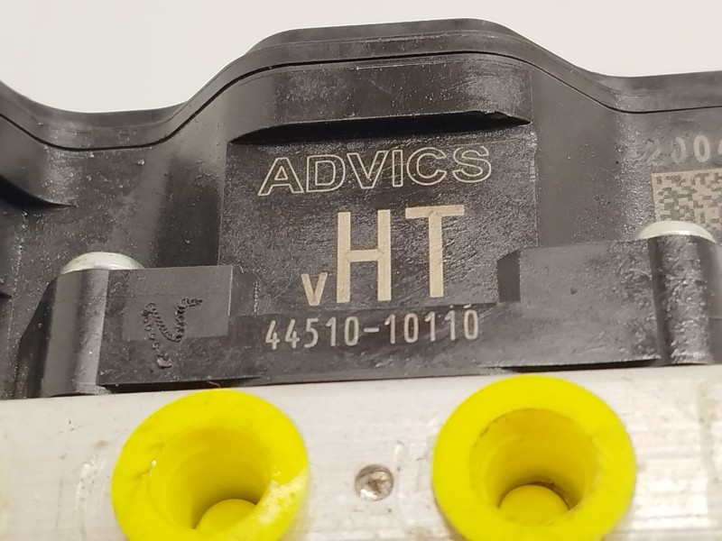 Recambio de abs para toyota c-hr (_x1_) 1.8 hybrid (zyx10_, zyx11_) referencia OEM IAM 4451010110 11304041870 8954110120