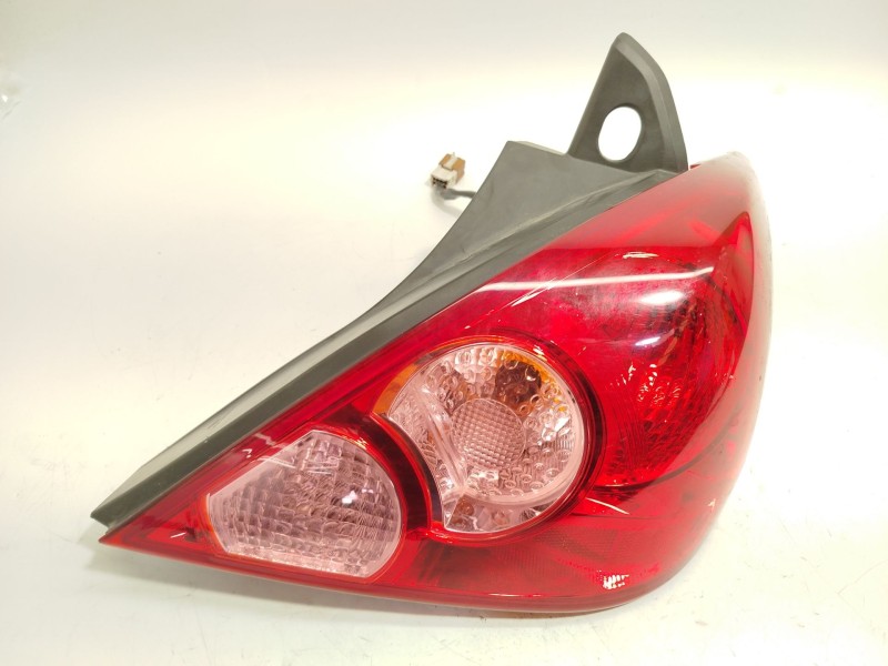 Recambio de piloto trasero derecho para nissan tiida hatchback (c11) 1.5 dci referencia OEM IAM 26550EM00A  