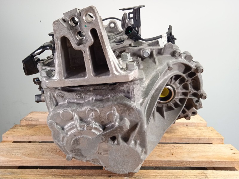 Recambio de caja cambios para kia carens iv 1.7 crdi referencia OEM IAM 4300032932  