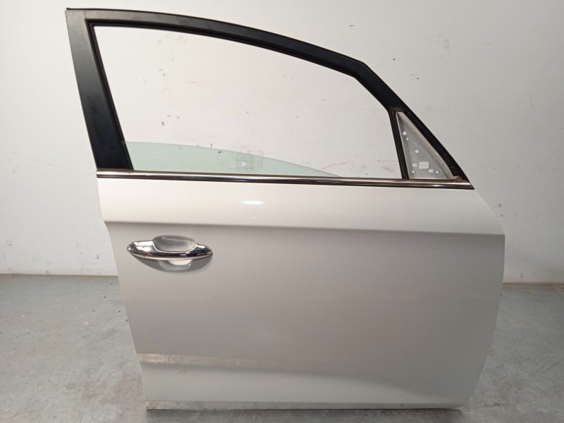 Recambio de puerta delantera derecha para kia carens iv 1.7 crdi referencia OEM IAM 76004A4000  