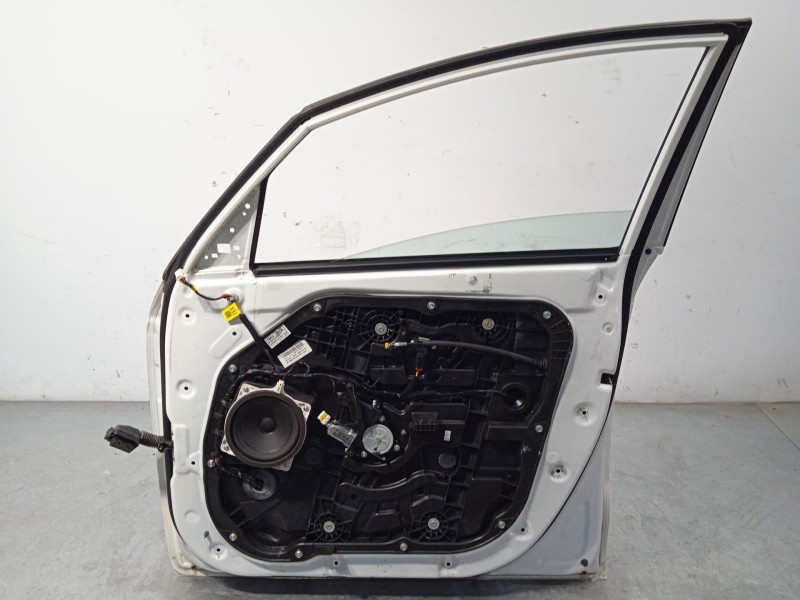 Recambio de puerta delantera derecha para kia carens iv 1.7 crdi referencia OEM IAM 76004A4000  
