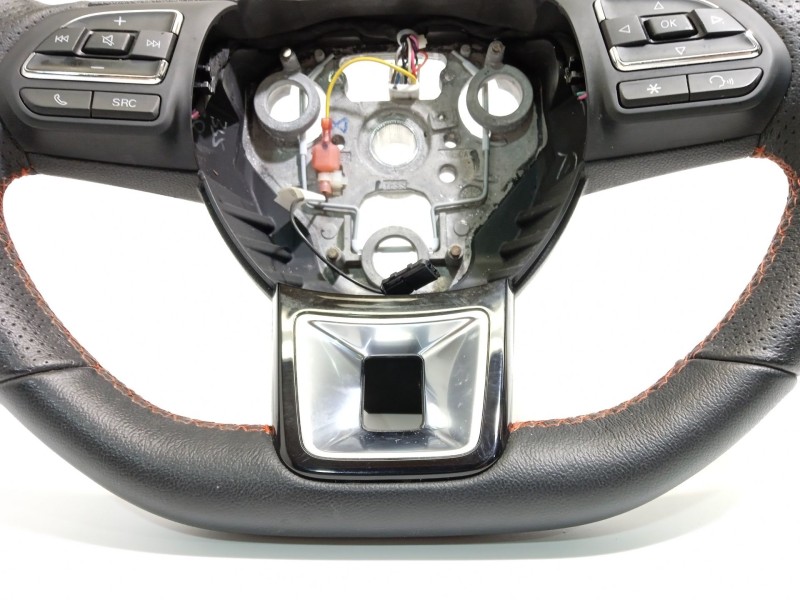 Recambio de volante para mg mg zs suv 1.5 vti referencia OEM IAM 10822555 10822555PHD5 