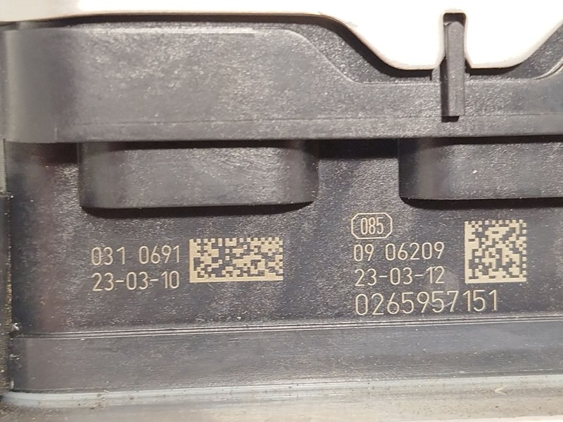 Recambio de abs para toyota yaris cross (mxp_) 1.5 hybrid (mxpj10) referencia OEM IAM 445400D860 0265957151 970400