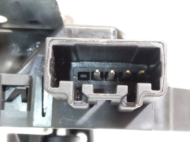 Recambio de cerradura maletero / porton para mg mg zs suv 1.5 vti referencia OEM IAM 10459738  