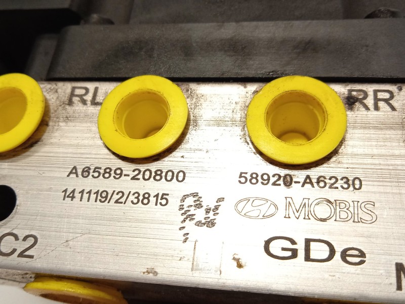 Recambio de abs para hyundai i30 (gd) klass referencia OEM IAM 58920A6230 6158945200 A658920800