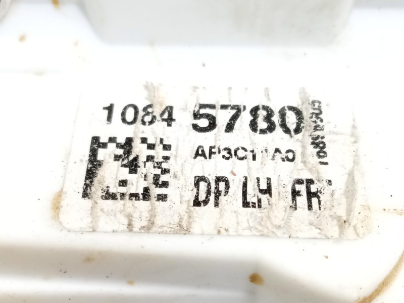 Recambio de cerradura puerta delantera izquierda para mg mg zs suv 1.5 vti referencia OEM IAM 10845780  