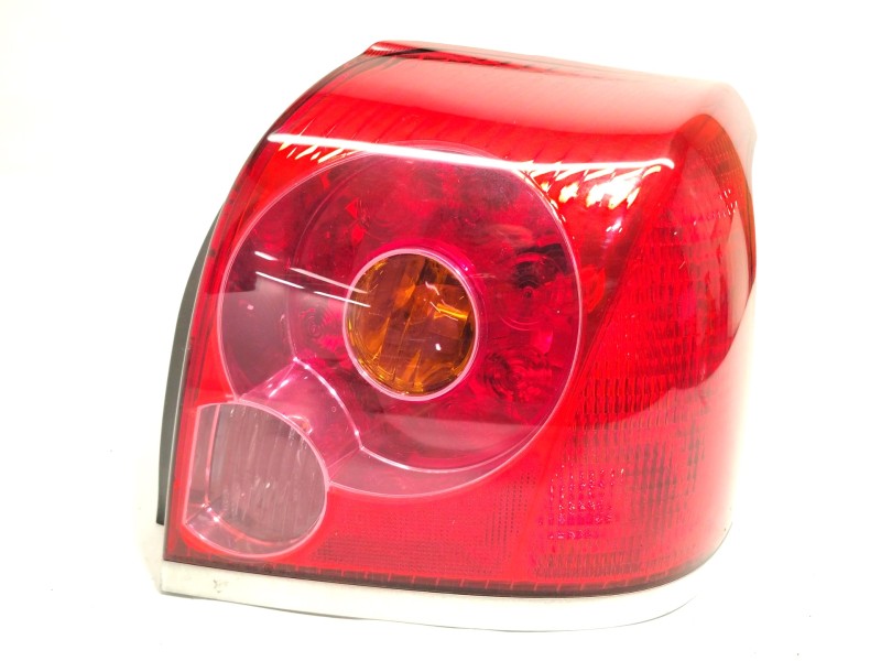 Recambio de piloto trasero derecho para toyota avensis sedán (_t25_) 1.8 (zzt251_) referencia OEM IAM 8155105140  