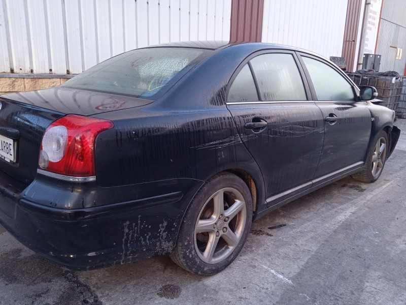 toyota avensis sedán (_t25_) del año 2008